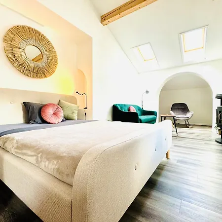 Bellevue & Classy Mountain View Apartament