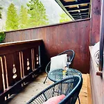 Bellevue & Classy Mountain View Kandersteg