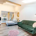 Bellevue & Classy Mountain View Apartment Kandersteg